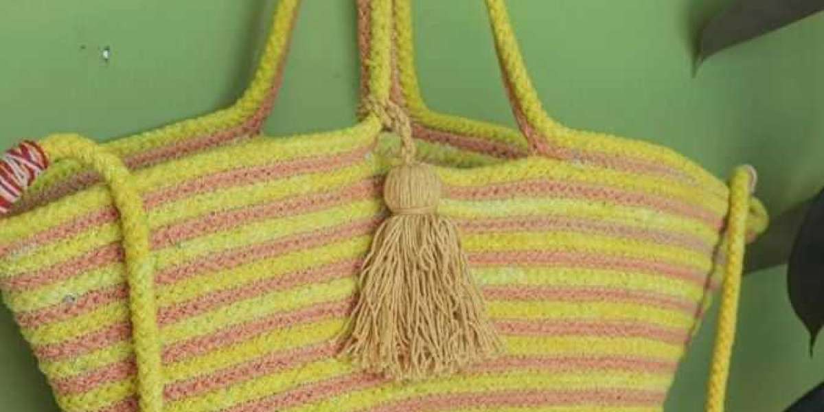 Stylish Jute Handbags: Eco-Friendly Fashion Choice