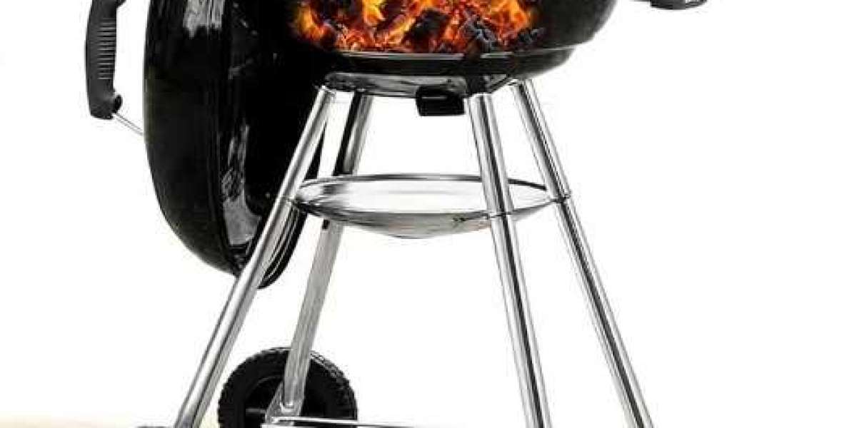 Steel Barbecue Fire Pit and Tongdegrills for Outdoor Cooking Excellence