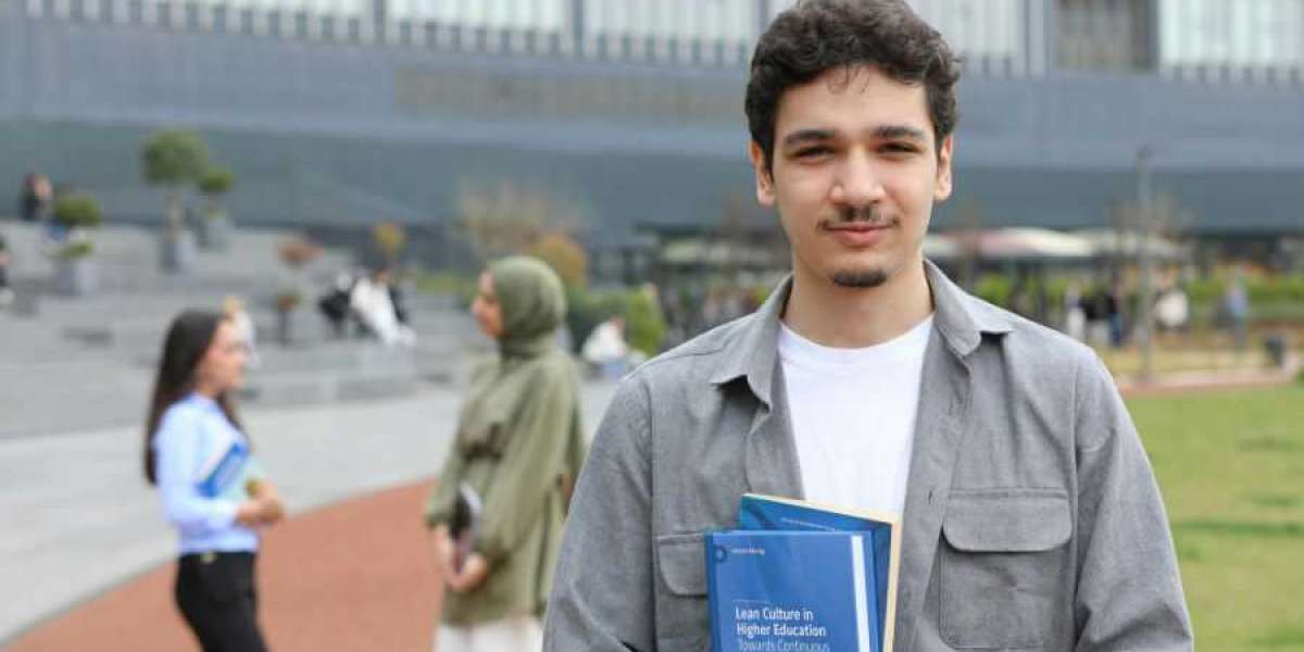 The Ultimate Guide to Choosing the Best Assignment Helper