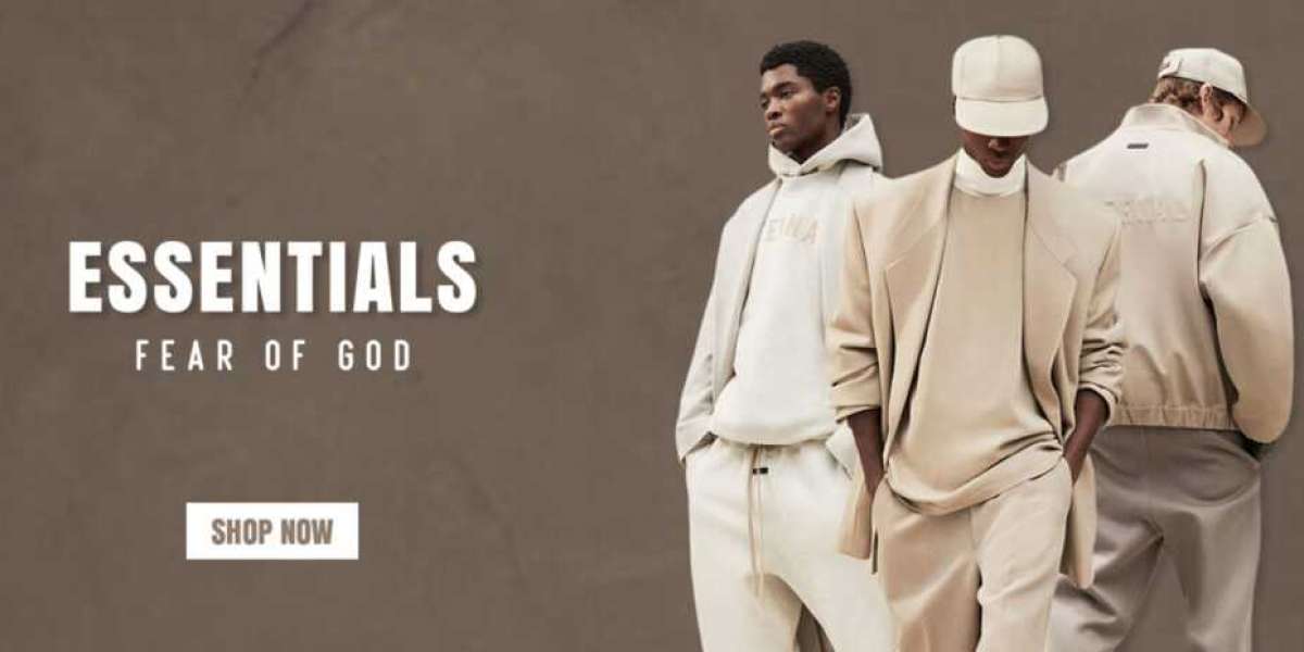 How the Essentials Hoodie Redefined Modern Minimalist Fashion