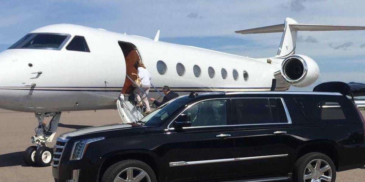 Reliable Airport Transfer Limo Service with Flat Rate Airport Limo Toronto