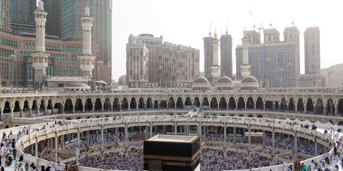 Your Journey with an Umrah Travel Agency from New York