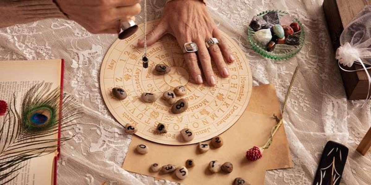 How Astrology Services in Punjab Help Solve Daily Life Problems