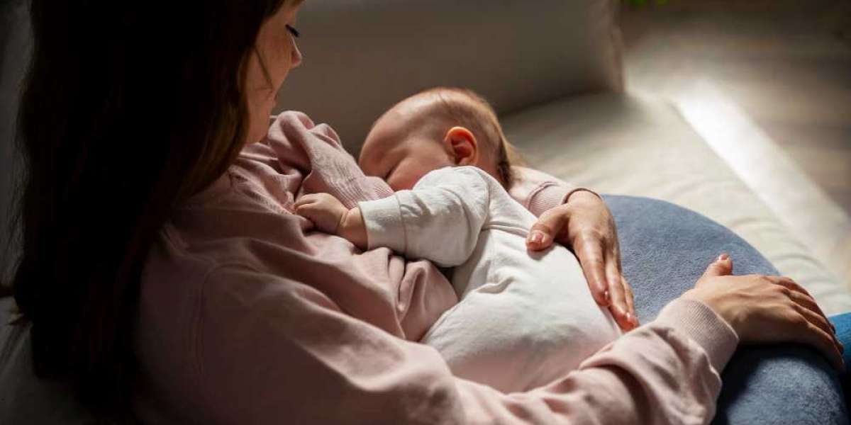 Benefits of Online Lactation Consultation for New Mothers
